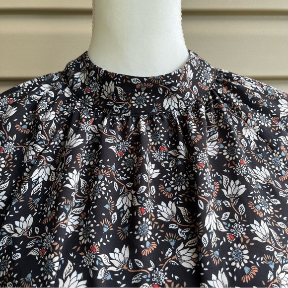 •LOFT• Floral Popover Tunic Length Blouse - Size Large - Picture 3 of 9